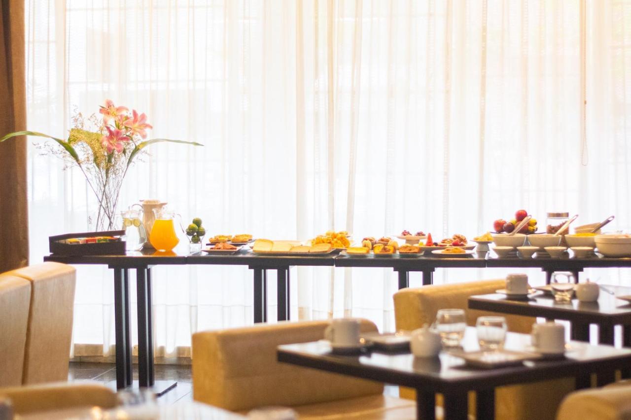 Prodeo Hotel + Lounge บัวโนสไอเรส ภายนอก รูปภาพ